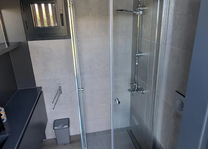 Tree House Chalet Julianadorp